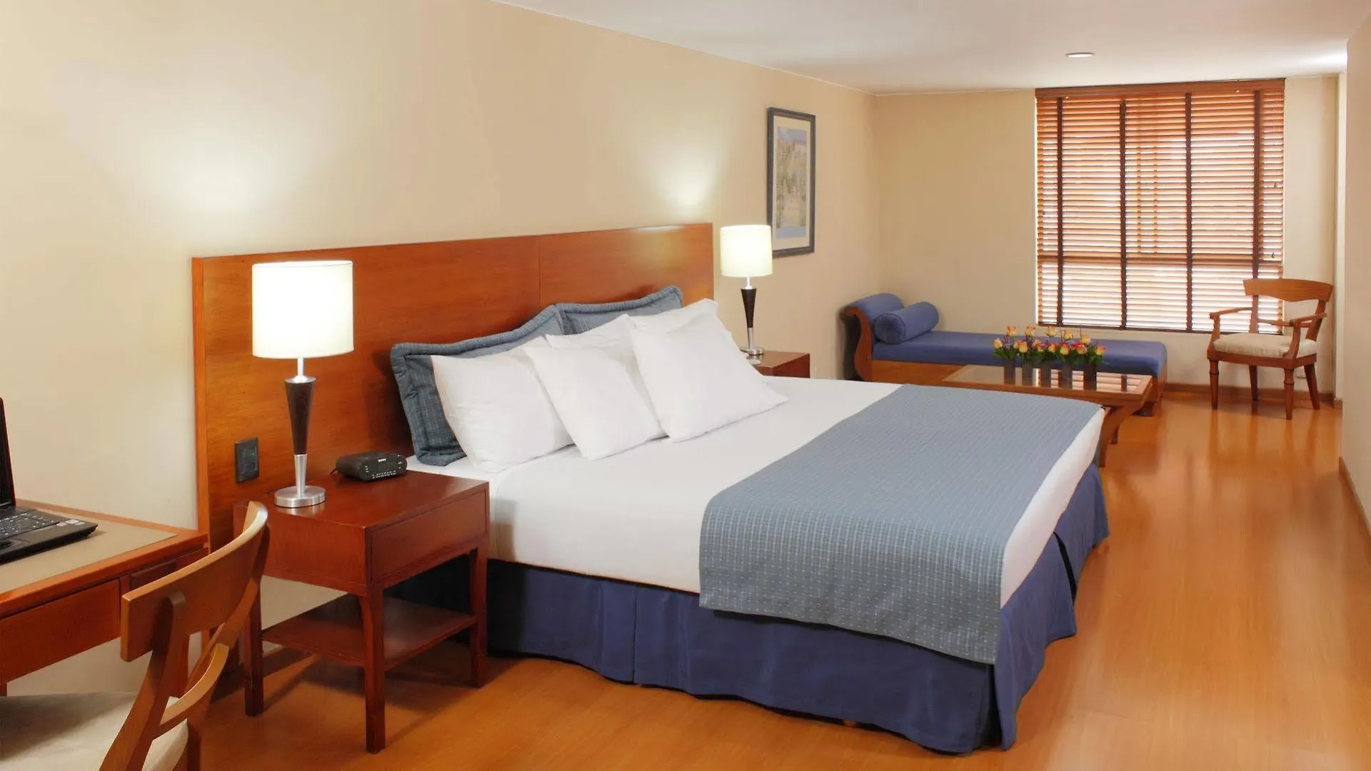 Hotel Estelar Suites Jones Bogota 4*,